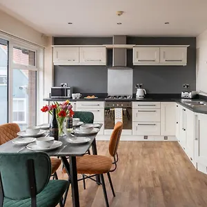 Number 3 Pier Road Apartment Whitby