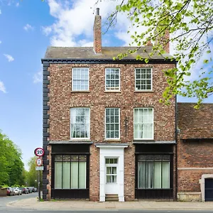 Bootham Court Grade Ii Duplex With Free Parking & Wi-fi - Sleeps 2-6 People Apartment York